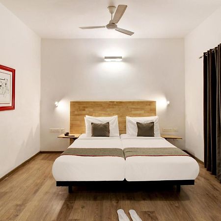 Oyo Townhouse 9 Hitech City Haïdarabad Extérieur photo
