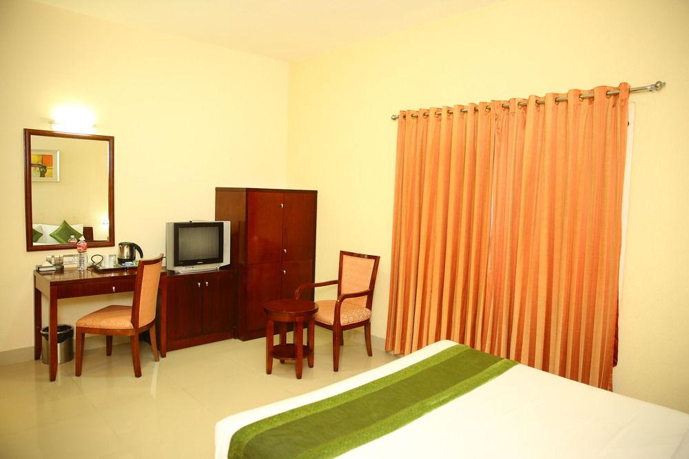 Oyo Townhouse 9 Hitech City Haïdarabad Extérieur photo