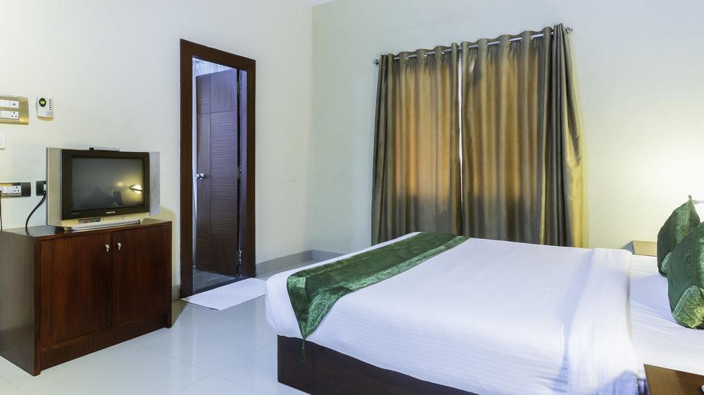 Oyo Townhouse 9 Hitech City Haïdarabad Extérieur photo