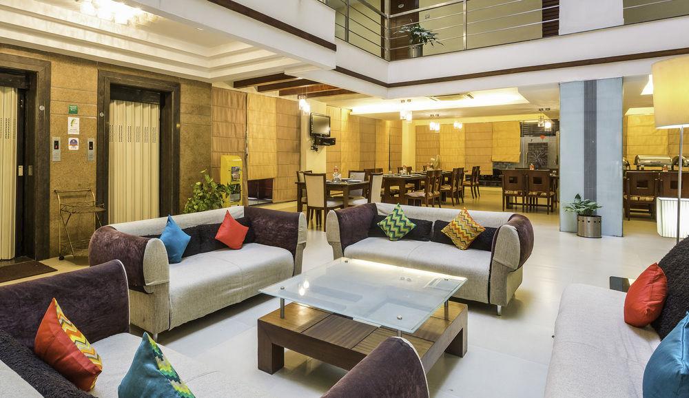 Oyo Townhouse 9 Hitech City Haïdarabad Extérieur photo