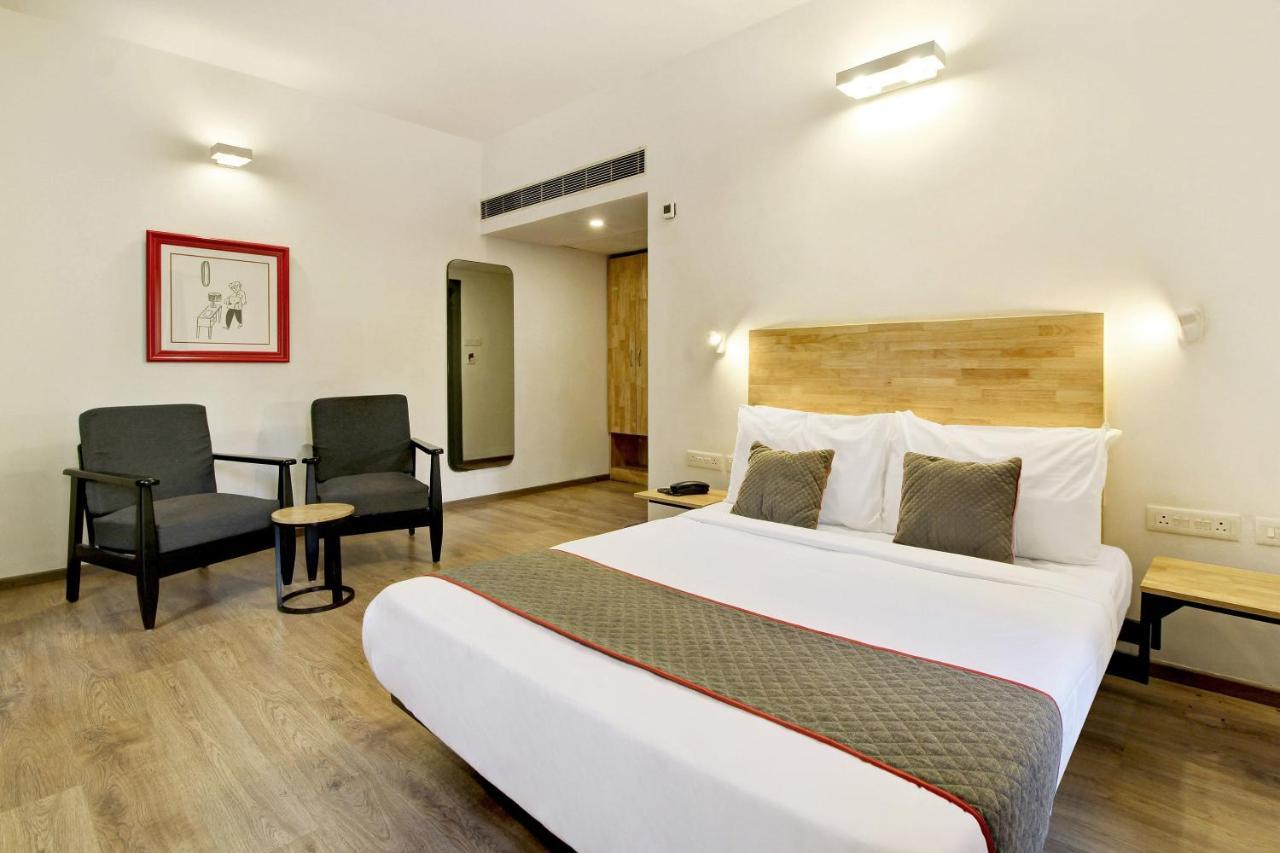 Oyo Townhouse 9 Hitech City Haïdarabad Extérieur photo