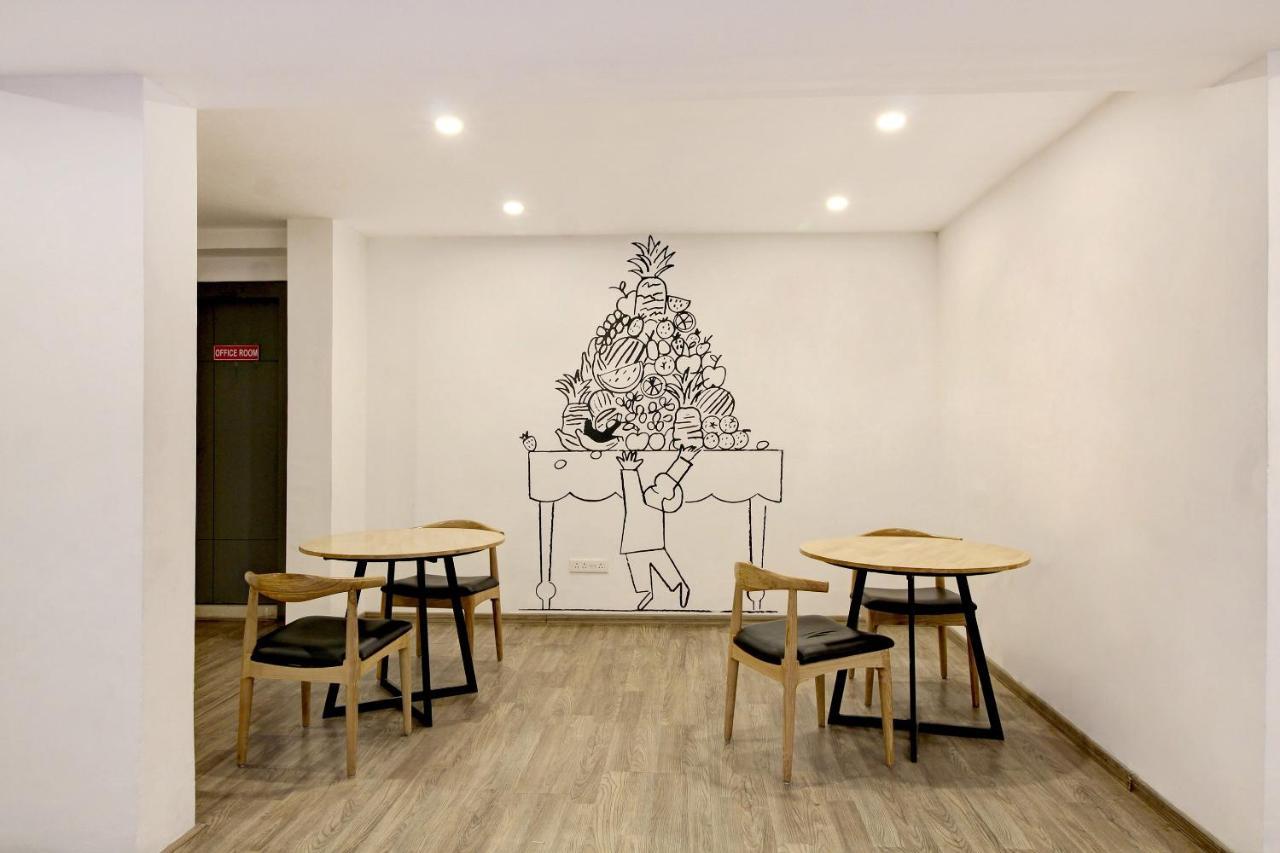 Oyo Townhouse 9 Hitech City Haïdarabad Extérieur photo