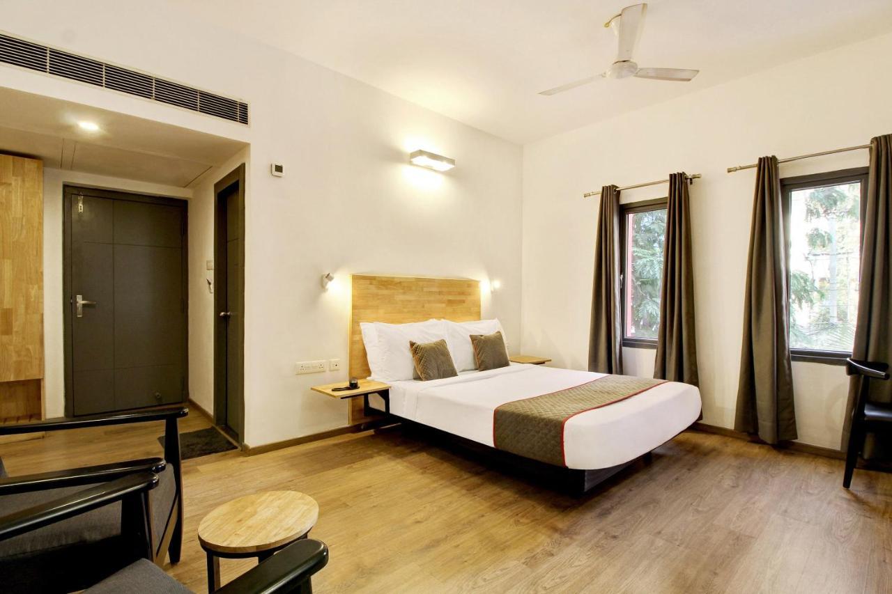 Oyo Townhouse 9 Hitech City Haïdarabad Extérieur photo