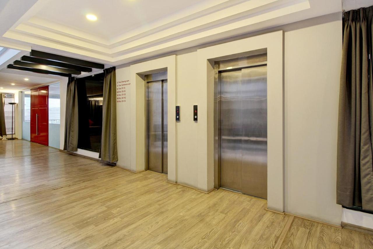 Oyo Townhouse 9 Hitech City Haïdarabad Extérieur photo