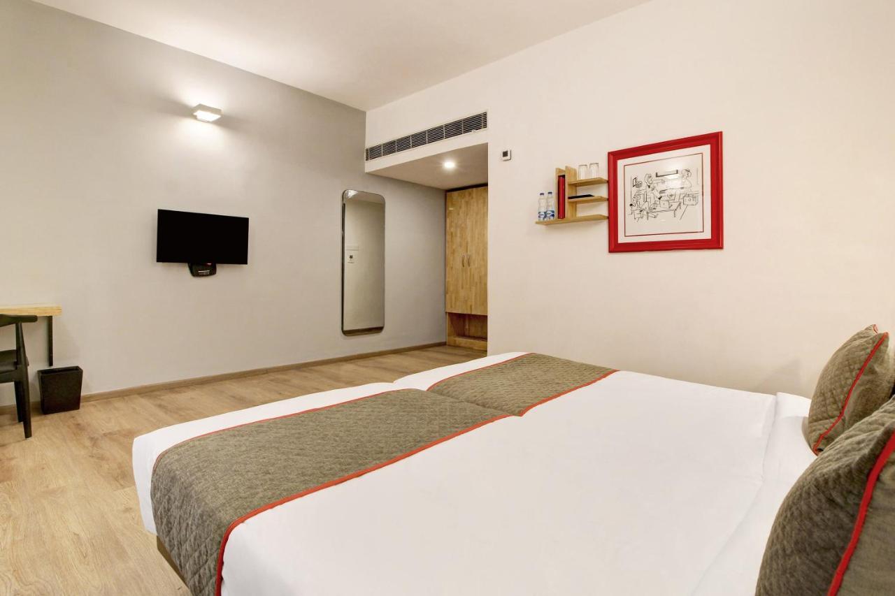 Oyo Townhouse 9 Hitech City Haïdarabad Extérieur photo