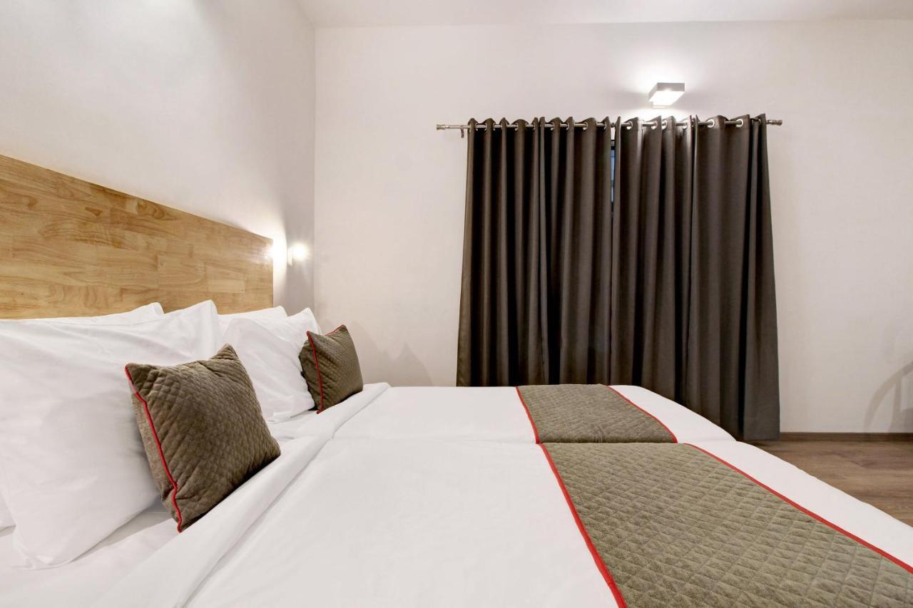 Oyo Townhouse 9 Hitech City Haïdarabad Extérieur photo