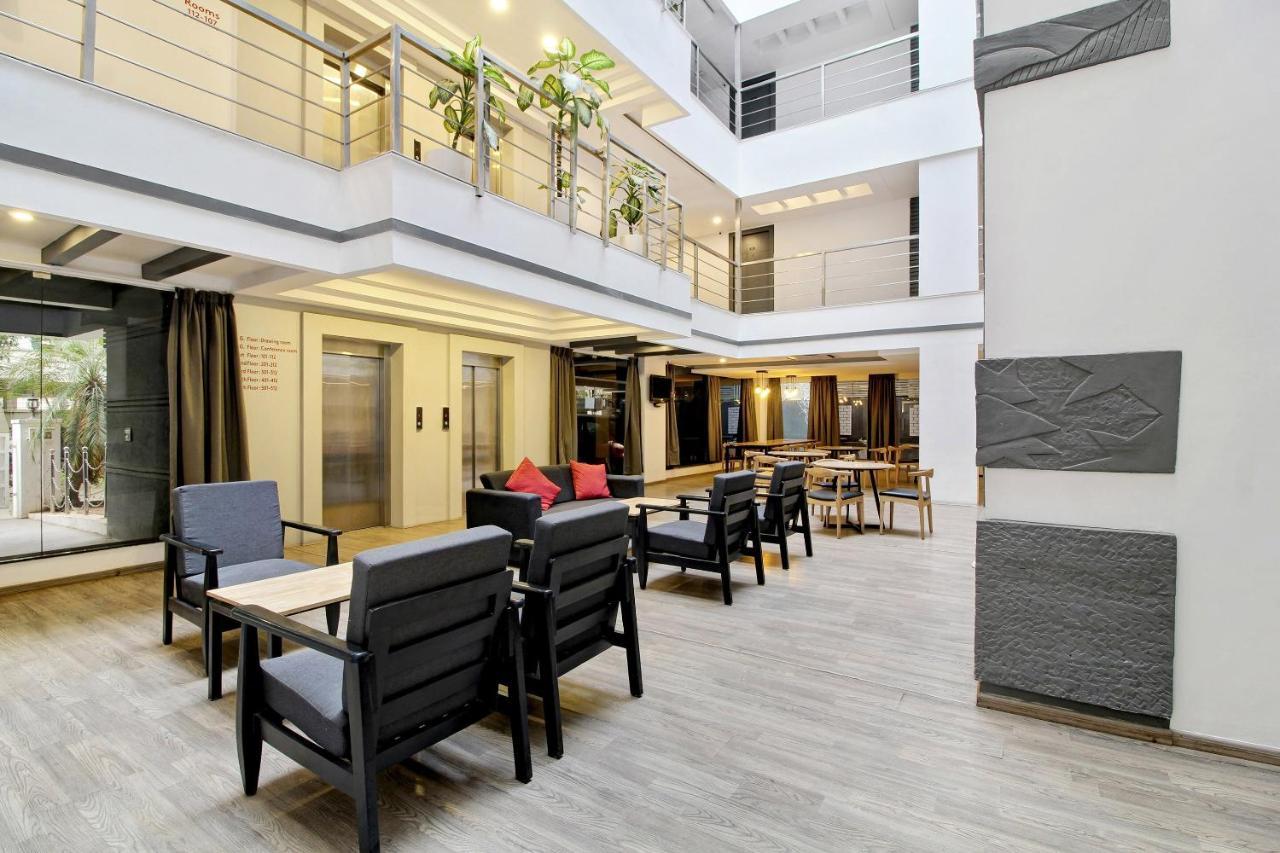 Oyo Townhouse 9 Hitech City Haïdarabad Extérieur photo