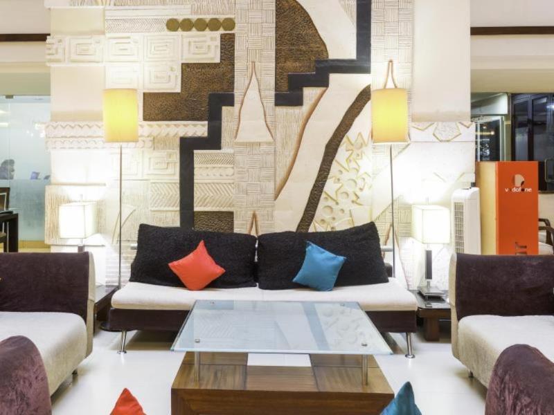 Oyo Townhouse 9 Hitech City Haïdarabad Extérieur photo